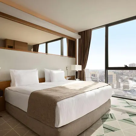Szálloda Ramada Plaza By Wyndham 5*