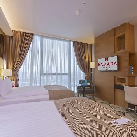 Szálloda Ramada Plaza By Wyndham 5*