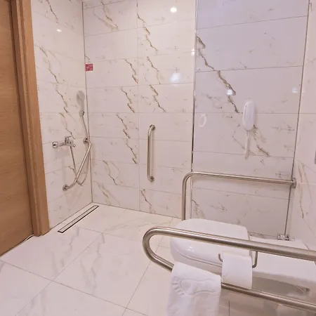 Ramada Plaza By Wyndham Hotel 5*