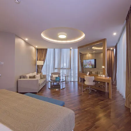 Ramada Plaza By Wyndham