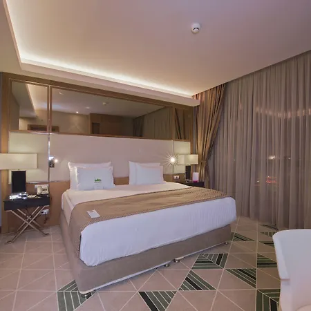 Ramada Plaza By Wyndham 콘야