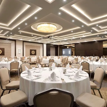 Otel Ramada Plaza By Wyndham