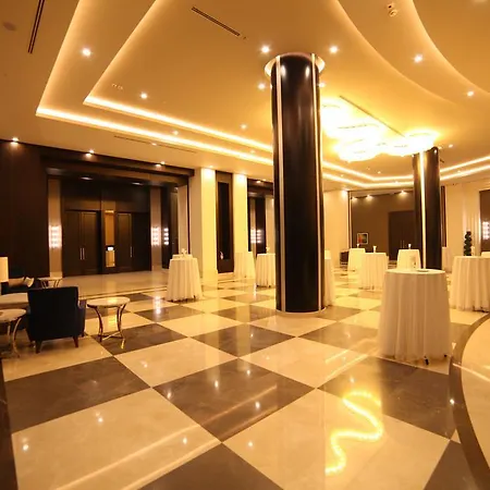 Ramada Plaza By Wyndham