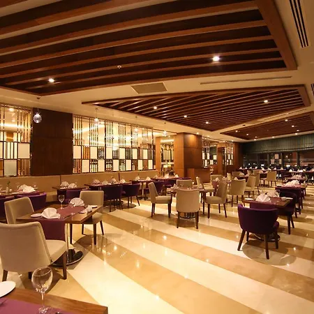 Ramada Plaza By Wyndham