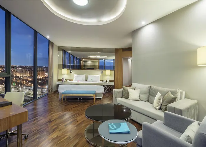 Ramada Plaza By Wyndham 5*