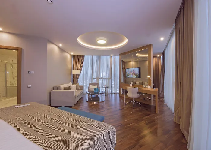 Ramada Plaza By Wyndham