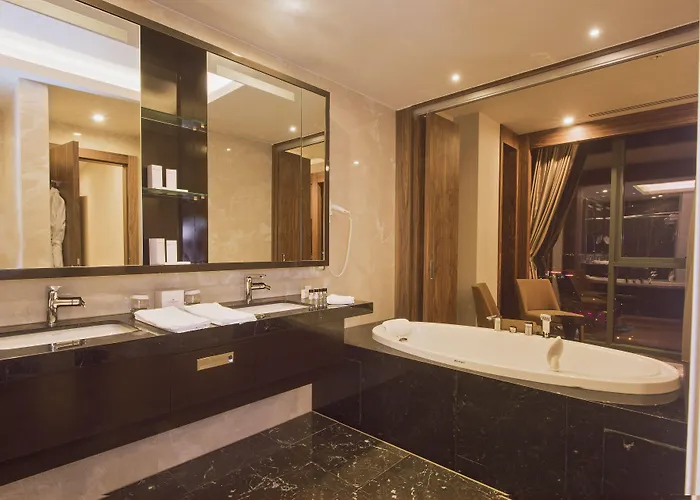 Ramada Plaza By Wyndham 5*