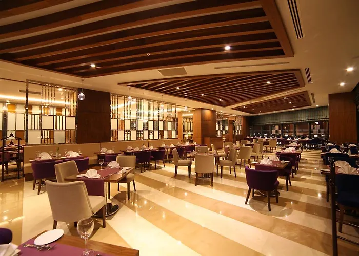 Ramada Plaza By Wyndham